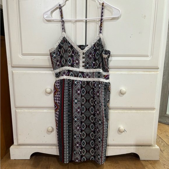 EUC EARTHBOUND AZTEC PRINT MINI DRESS - Picture 1 of 6